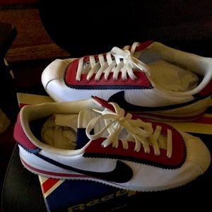 Nike "Cortez" men’s leather sneakers